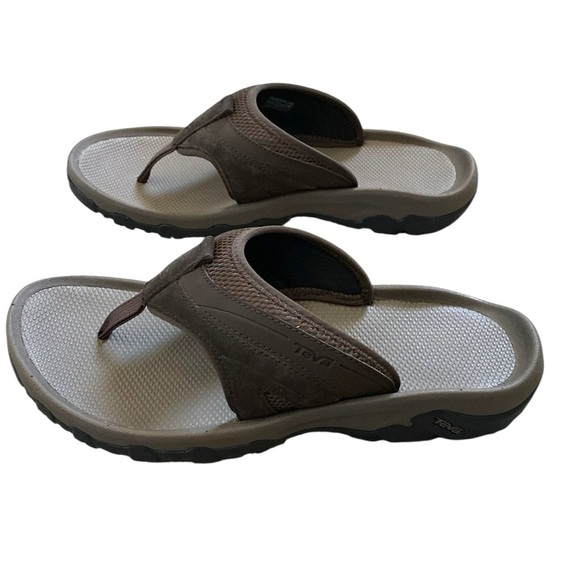 New with box Teva M Pajaro thong sandals men’s size 11 main image 5